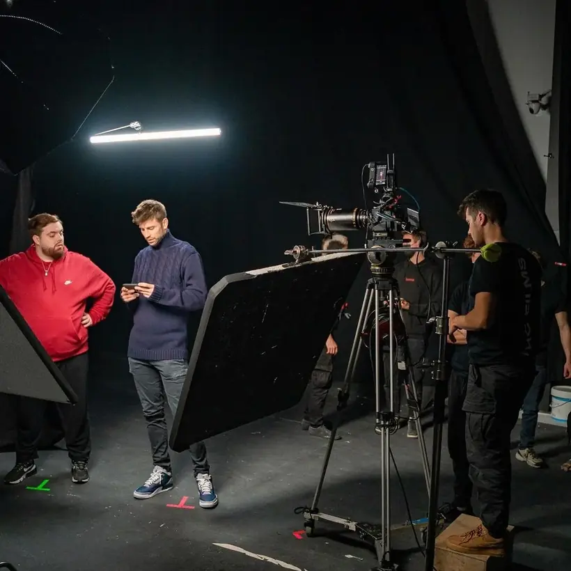 Behind the scenes: KOI — players presentation